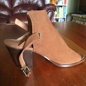 NWOT Frye Dani Shield Sling Sandal
